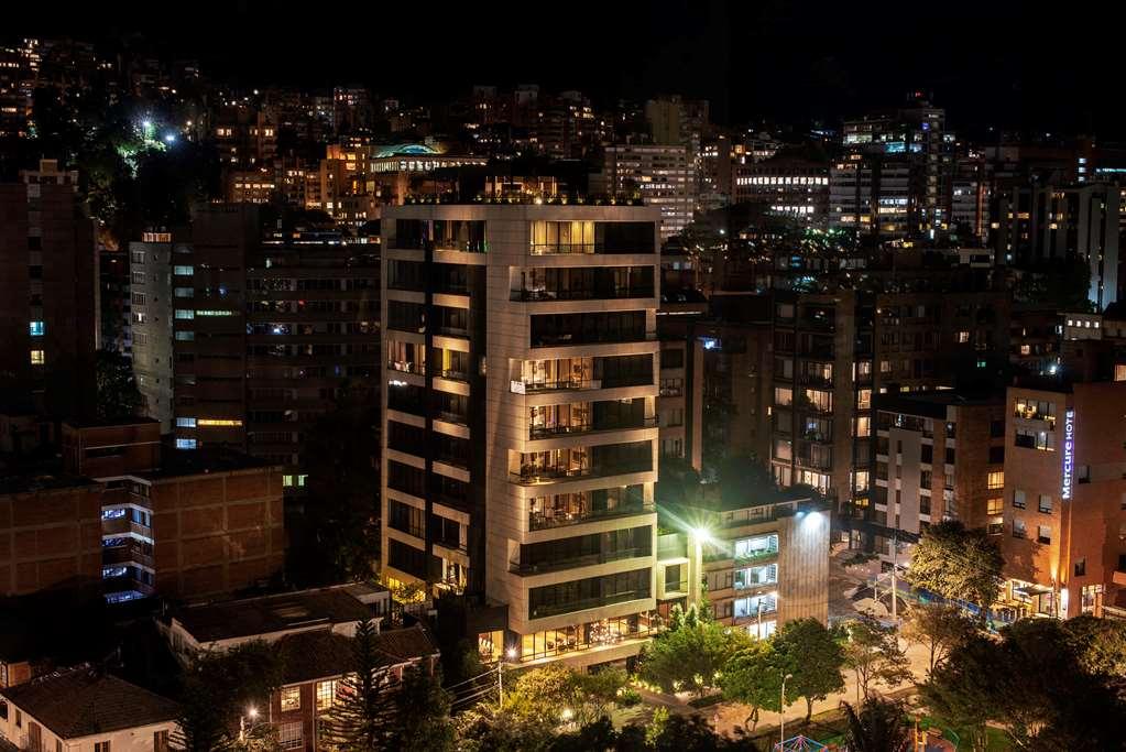 8010 Urban Living Aparthotel Bogota Bagian luar foto