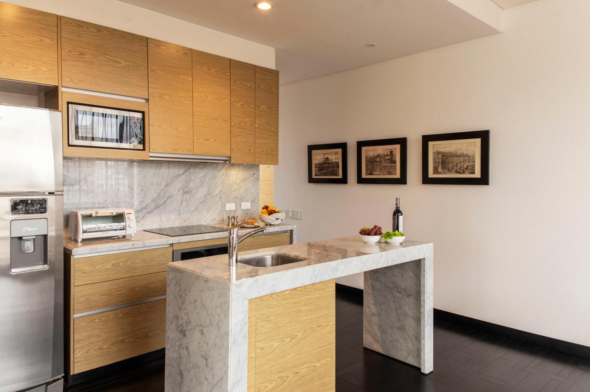 8010 Urban Living Aparthotel Bogota Bagian luar foto
