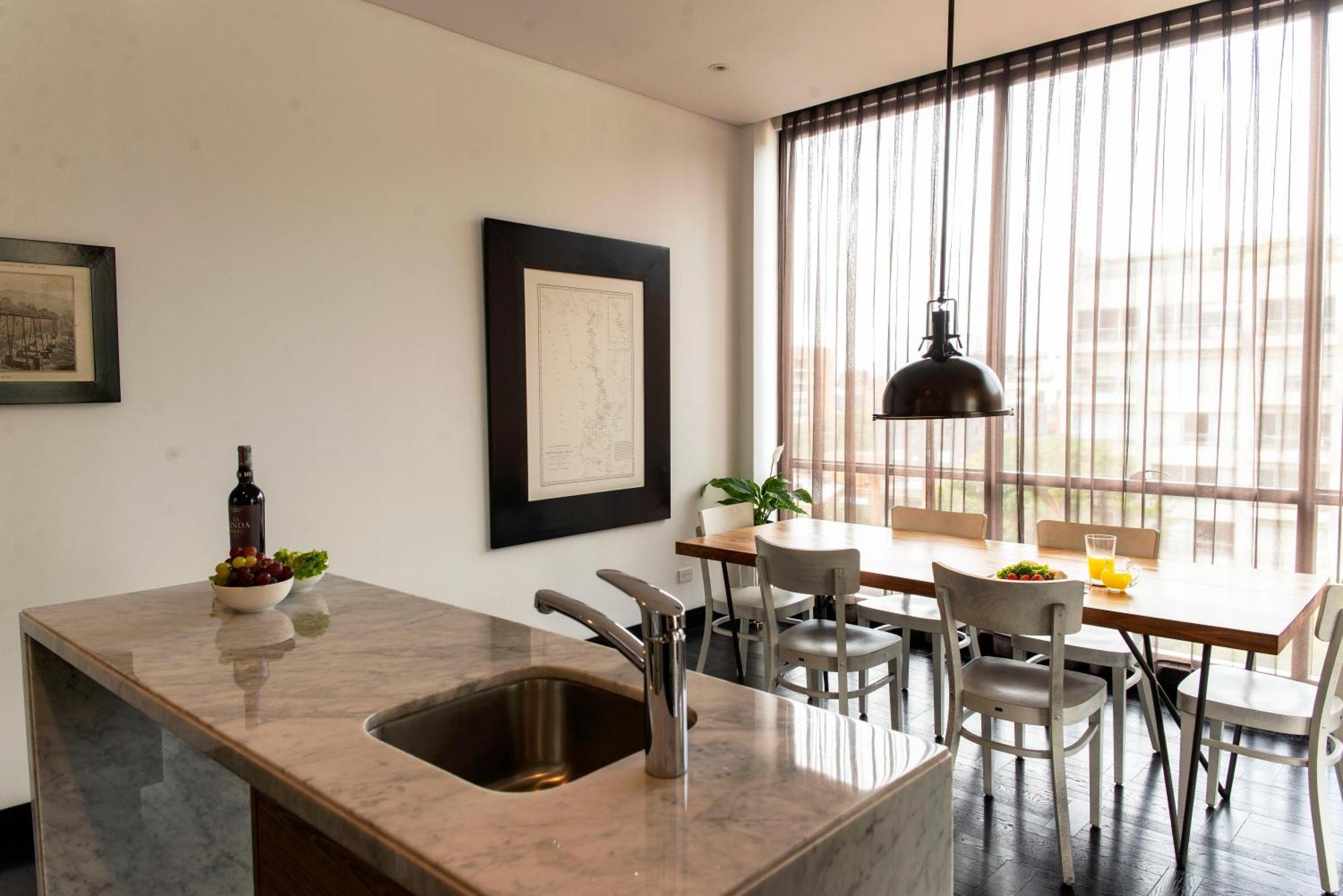 8010 Urban Living Aparthotel Bogota Bagian luar foto