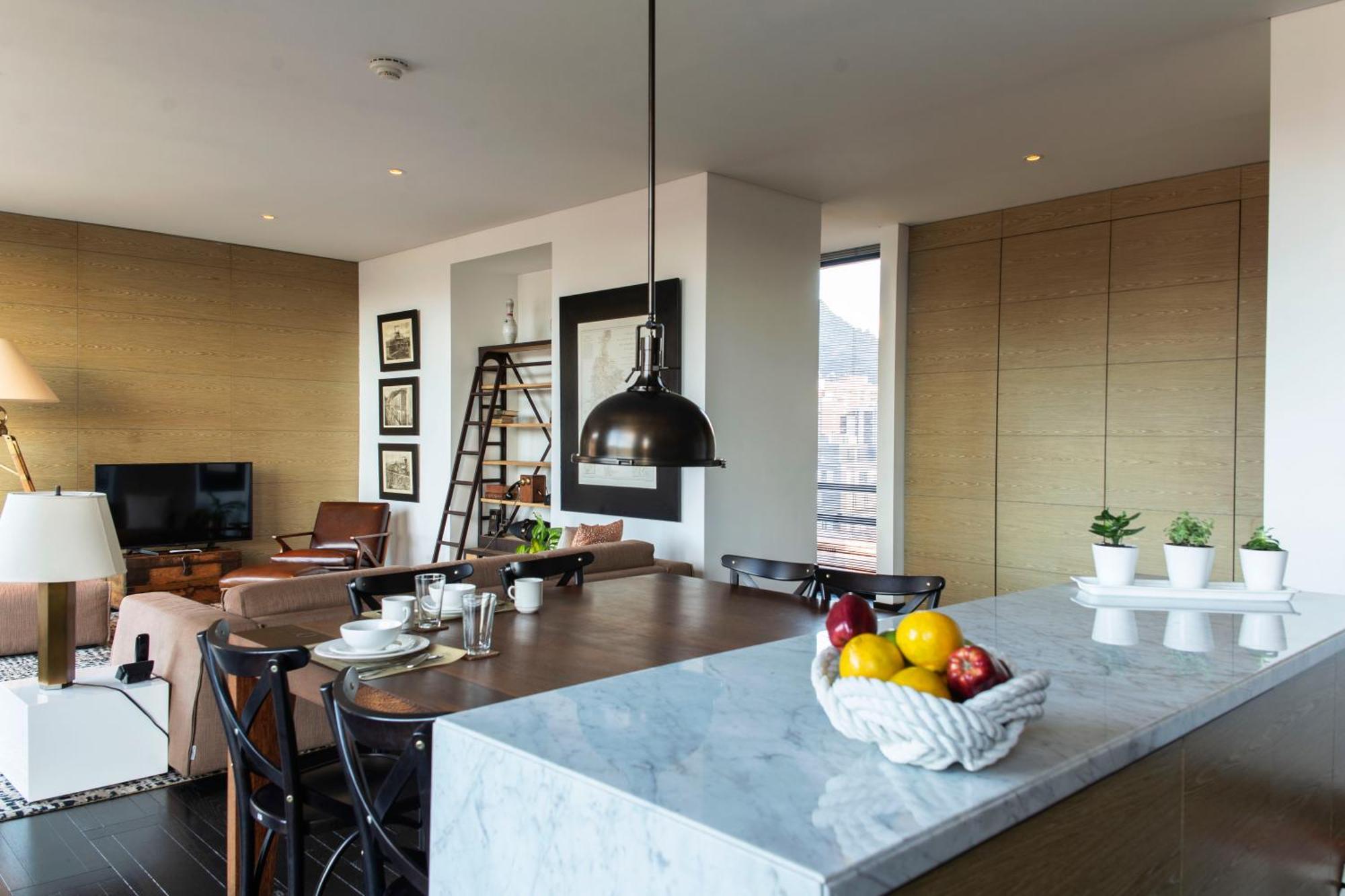 8010 Urban Living Aparthotel Bogota Bagian luar foto